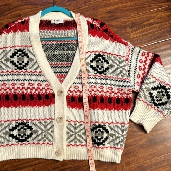 BB Dakota beautiful patterned cardigan sweater - Picture 7 of 10